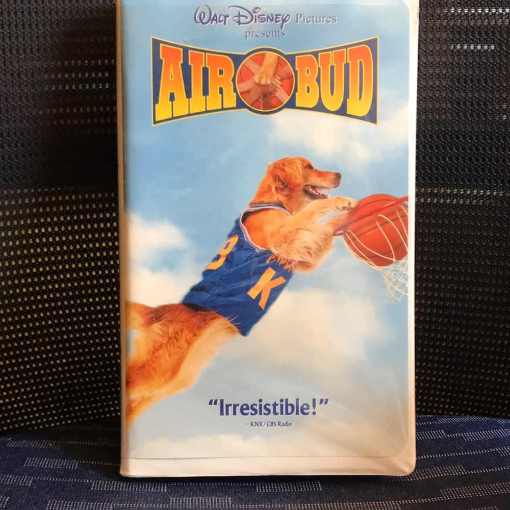 ***6 for $25***  Disney ** Air Bud ** VHS 📼 tape movie 🎥